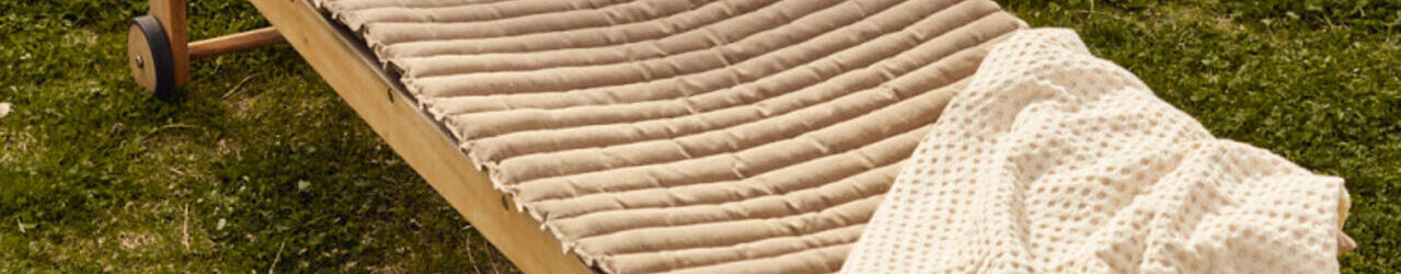 Sunbed Roll Stone