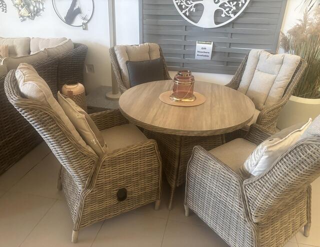 Manilla Mocha Reclining 4 seat Dining Set Manilla Mocha Reclining 4 seat Dining Set