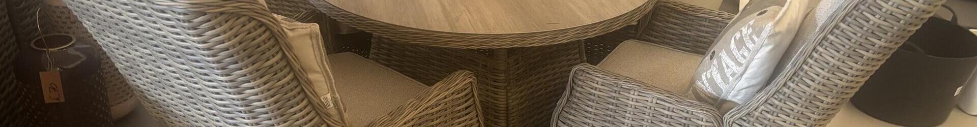 Manilla Mocha Reclining 4 seat Dining Set