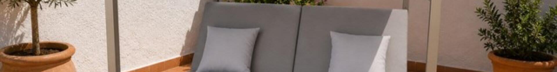 Tahiti Mocha Daybed