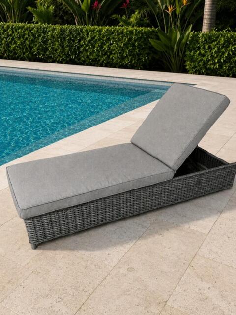 Havana Sunlounger with Wheels Havana Sunlounger with Wheels